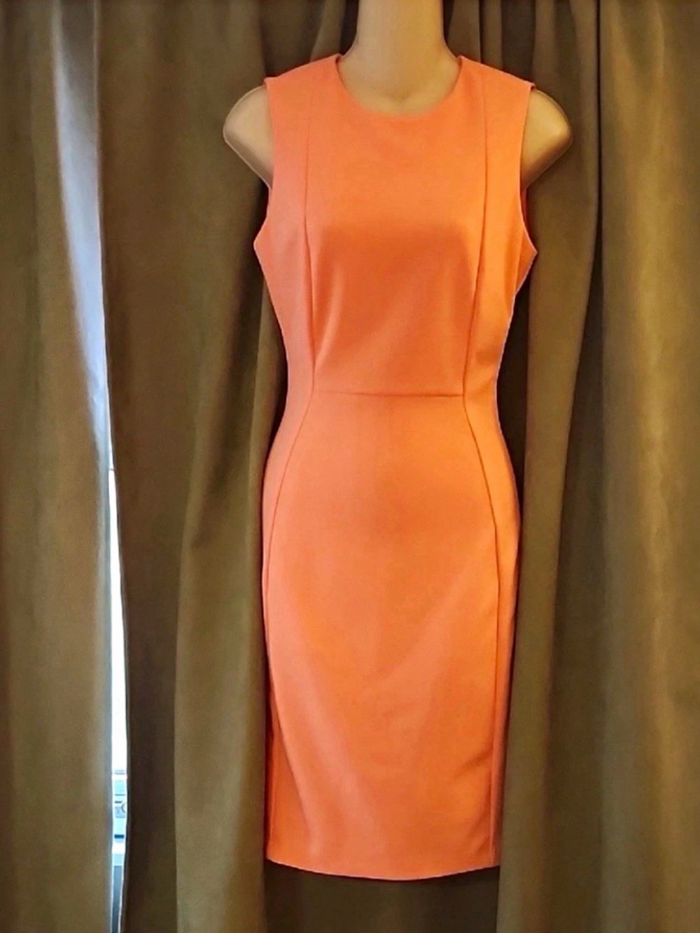 Calvin Klein Peach Solid Sheath Dress Women’s 2 Sleeveless Round Neck Zip
